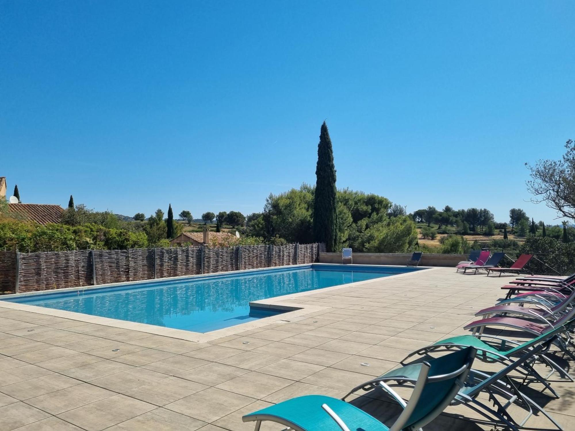 Les Garrigues De La Vallee Des Baux Hotel Paradou Exterior foto